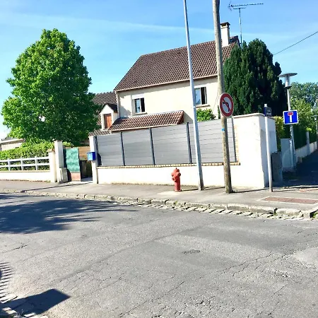 Maisontevy - & Pro-tourisme Feriehus Pontault-Combault