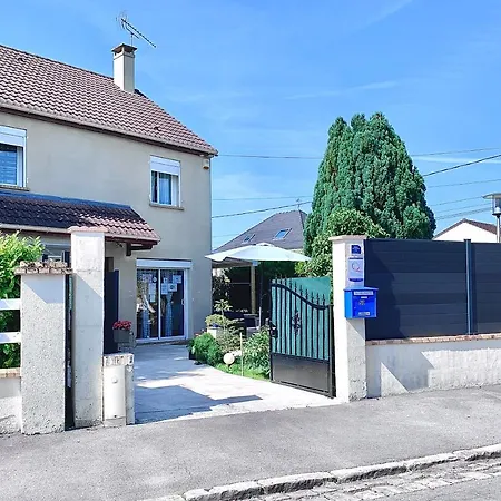 Maisontevy - 2 Chambres-4lits-terrasse-jardin & Studio-confort-climatisation- Ideale-pro-tourisme