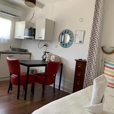 Maisontevy - 2 Chambres-4lits-terrasse-jardin & Studio-confort-climatisation- Ideale-pro-tourisme * Pontault-Combault