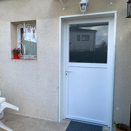 Maisontevy - 2 Chambres-4lits-terrasse-jardin & Studio-confort-climatisation- Ideale-pro-tourisme Pontault-Combault
