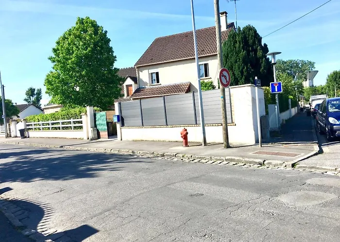 Maisontevy - & Pro-tourisme Feriehus Pontault-Combault